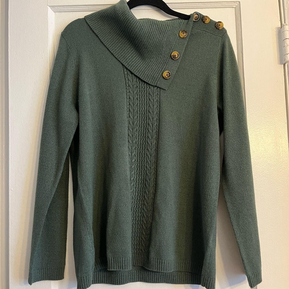 Napa Valley Sweater Green Pullover Cowlneck in excellent condition!!